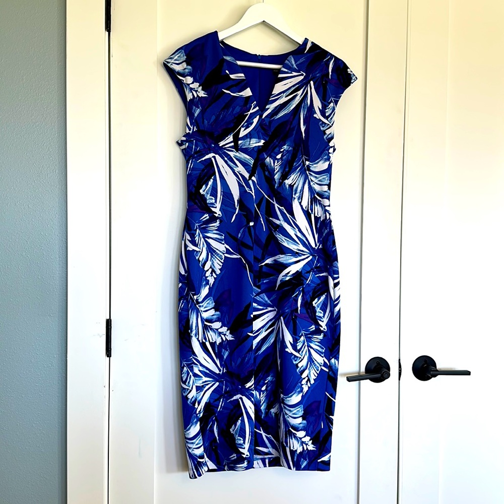 Beautiful blue dress!